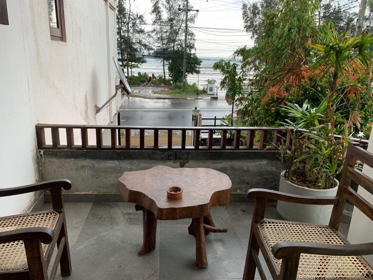 Bed and Breakfast Ceylon Surf Guest And Restaurant Weligama Exterior foto