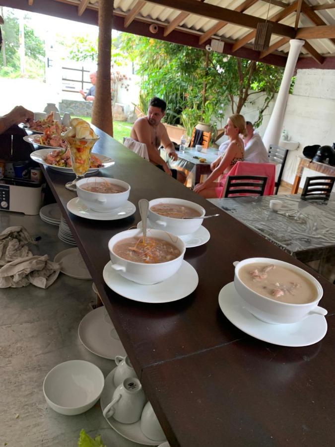 Bed and Breakfast Ceylon Surf Guest And Restaurant Weligama Exterior foto